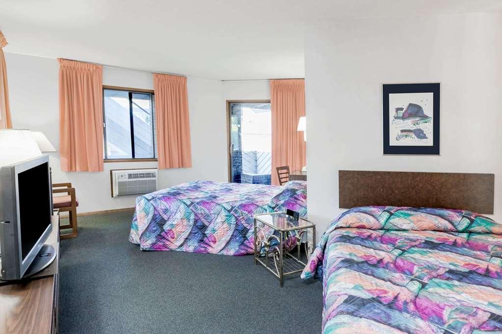 Knights Inn Mackinaw City Cameră foto