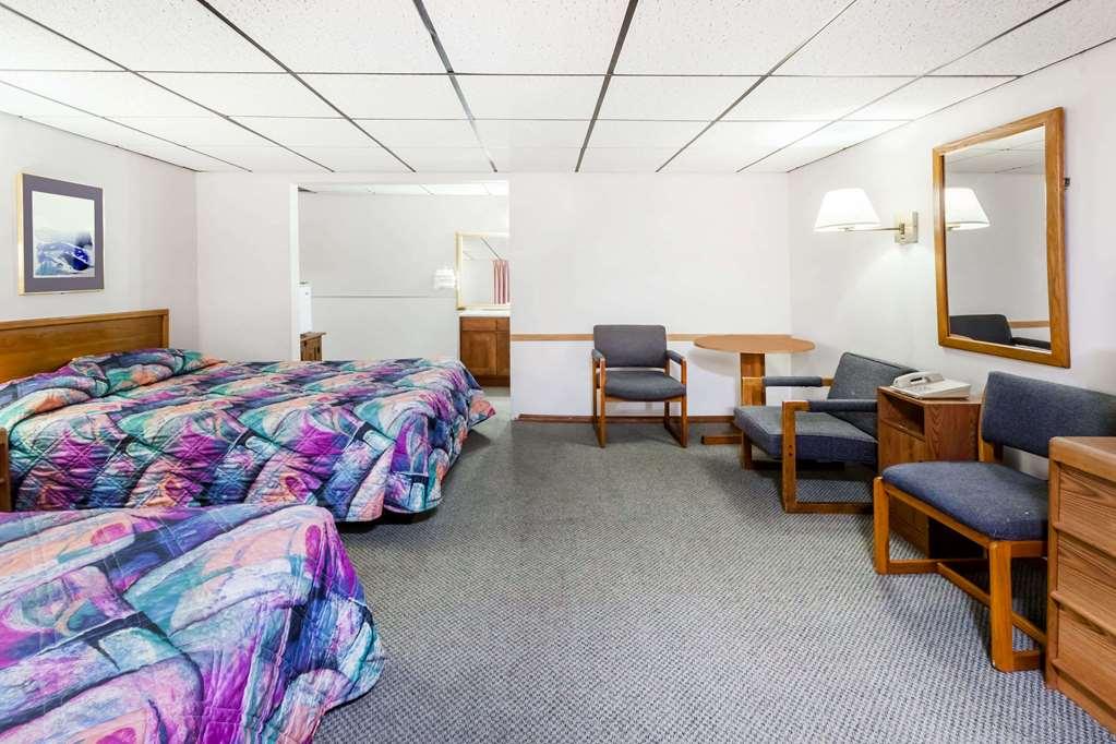 Knights Inn Mackinaw City Cameră foto
